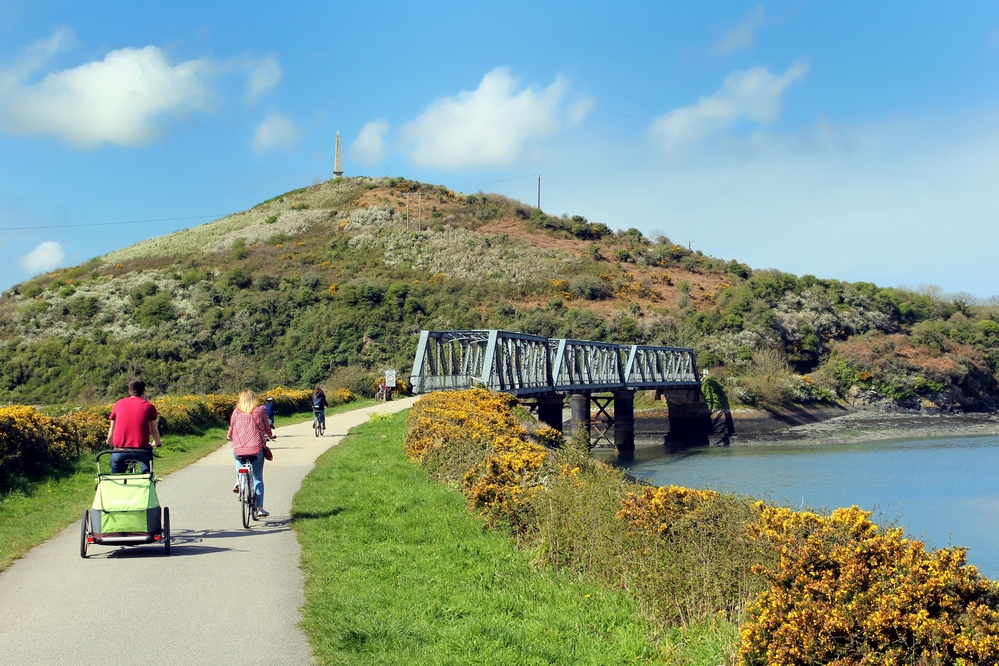 camel trail Wadebridge north Cornwall Padstow cycle route Cornish Traditional Cottages