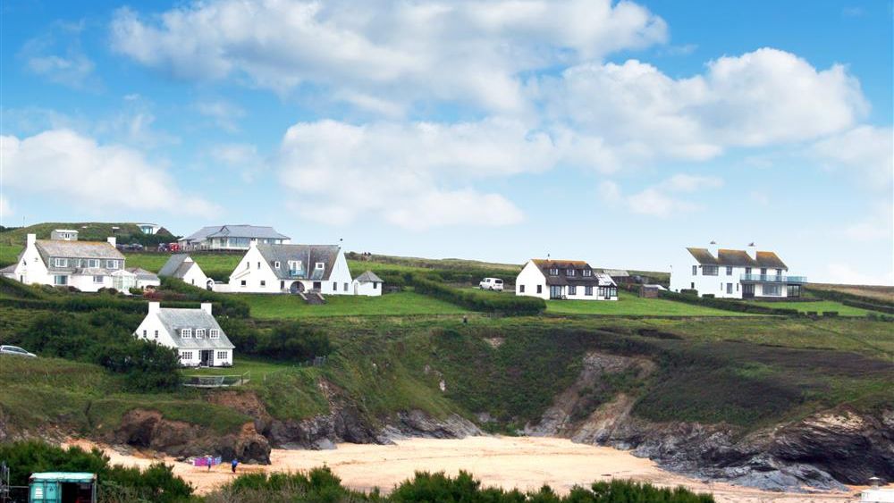 Roswidden on the Cliff Treyarnon Bay Cornish Traditional Cottages
